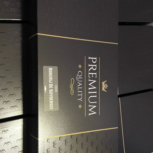 Hele zijde zalm in geschenkverpakking - huisgerookt